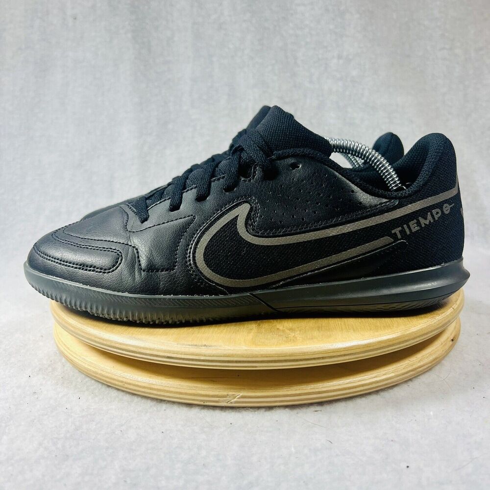 Nike Tiempo Legend‎ 9 Club junior jr IC Indoor Soccer Shoes boys Size 6y